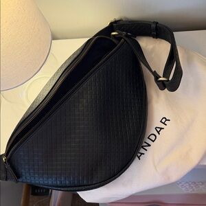 Andar Tatum woven Crossbody Bag